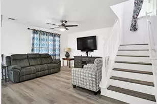 11818 Kewalo Basin Ln, Houston, TX 77034 - Photo 9