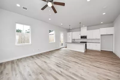 6519 Old Olive Tree Drive, Houston, TX 77091 - Photo 5