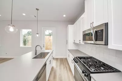 6519 Old Olive Tree Drive, Houston, TX 77091 - Photo 15