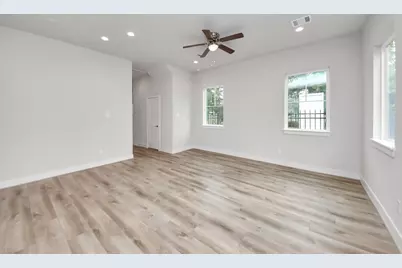 6519 Old Olive Tree Drive, Houston, TX 77091 - Photo 7