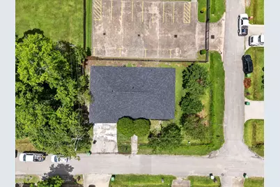 10202 Teneha Drive, Houston, TX 77033 - Photo 21