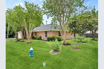 10202 Teneha Drive, Houston, TX 77033 - Photo 25