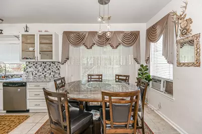 16410 Noblewood Court, Sugar Land, TX 77498 - Photo 9