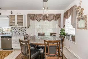 16410 Noblewood Ct, Sugar Land, TX 77498 - Photo 9