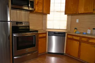 611 St Marys Blvd, Galveston, TX 77550 - Photo 7