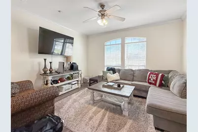 305 Holleman Drive E #302, College Station, TX 77840 - Photo 3