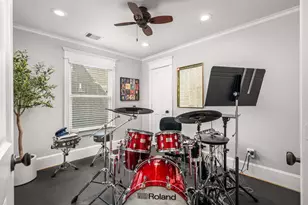 1022 Nicholson St, Houston, TX 77008 - Photo 45