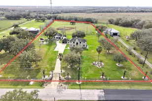 10302 Hanselman Rd, Manvel, TX 77578 - Photo 3