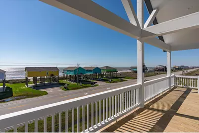 2419 Audubon Avenue, Gilchrist, TX 77617 - Photo 17