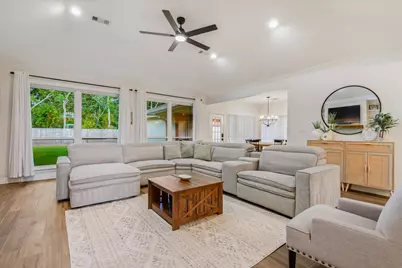 231 Creekside Drive, League City, TX 77573 - Photo 3