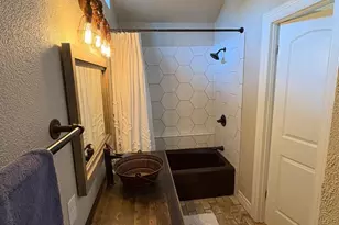 4406 Benning Dr, Houston, TX 77035 - Photo 23