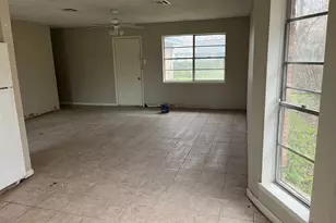 4907 Redfish Reef Dr, Bacliff, TX 77518 - Photo 9