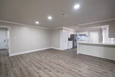 302 Heidelberg Street, Conroe, TX 77301 - Photo 5