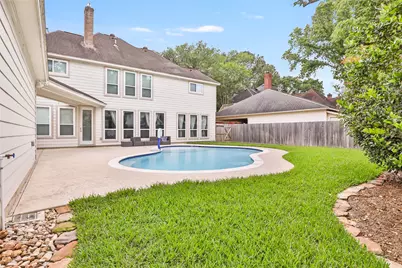 2106 Mountain Lake Drive, Kingwood, TX 77345 - Photo 7