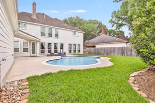 2106 Mountain Lake Dr, Kingwood, TX 77345 - Photo 7