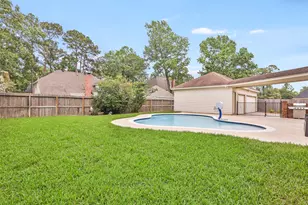 2106 Mountain Lake Dr, Kingwood, TX 77345 - Photo 9