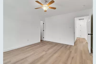 8102 Crestview Unit B, Houston, TX 77028 - Photo 25