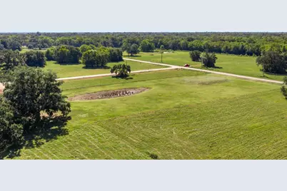 483 Pony Trail, Angleton, TX 77515 - Photo 9