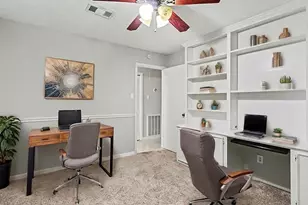 2450 Blackridge Rd, Houston, TX 77067 - Photo 15