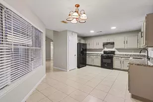 2450 Blackridge Rd, Houston, TX 77067 - Photo 11