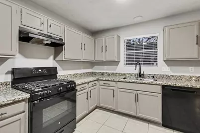 2450 Blackridge Road, Houston, TX 77067 - Photo 9