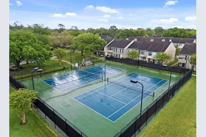 10152 Longmont Drive #38/10, Houston, TX 77042 - Photo 29