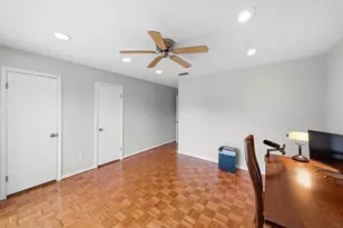 10152 Longmont Dr, Houston, TX 77042 - Photo 31