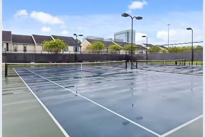 10152 Longmont Drive #38/10, Houston, TX 77042 - Photo 33