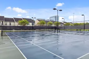 10152 Longmont Dr, Houston, TX 77042 - Photo 33