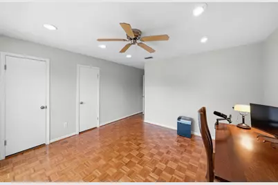 10152 Longmont Drive #38/10, Houston, TX 77042 - Photo 31