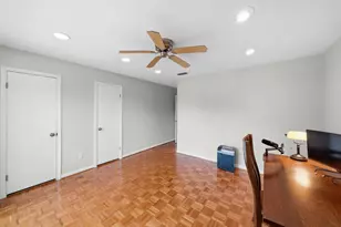 10152 Longmont Dr, Houston, TX 77042 - Photo 31