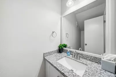 10152 Longmont Drive #38/10, Houston, TX 77042 - Photo 15