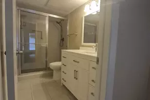 2626 Holly Hall St, Houston, TX 77054 - Photo 11
