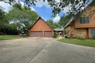 1000 Allison St, Brenham, TX 77833 - Photo 3