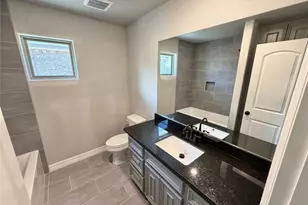 1035 S Anderson St, Angleton, TX 77515 - Photo 15