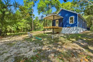 154 Lakeview Dr E, Livingston, TX 77351 - Photo 1