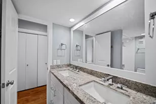 86 Sugar Berry Cir, Houston, TX 77024 - Photo 43