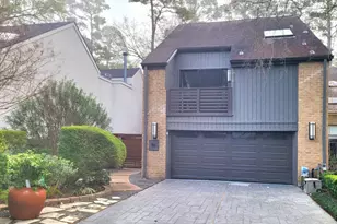 86 Sugar Berry Cir, Houston, TX 77024 - Photo 1