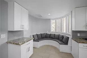 86 Sugar Berry Cir, Houston, TX 77024 - Photo 9