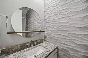 86 Sugar Berry Cir, Houston, TX 77024 - Photo 25