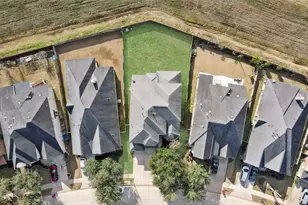 4522 Millstone Canyon Ln, Sugar Land, TX 77479 - Photo 3