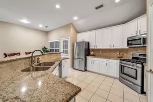 15 Bayou Springs Ct, The Woodlands, TX 77382 - Photo 11