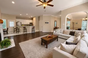 15 Bayou Springs Ct, The Woodlands, TX 77382 - Photo 9