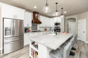 232 Hickory St, Village Mills, TX 77663 - Photo 9