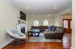 8659 Hall's Retreat Ct, Missouri City, TX 77459 - Photo 9