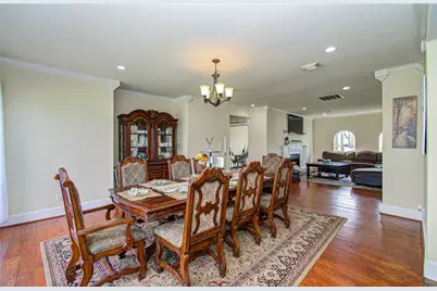 8659 Halls Retreat Court, Missouri City, TX 77459 - Photo 11