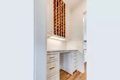 709 E 13th Street, Houston, TX 77008 - Photo 9