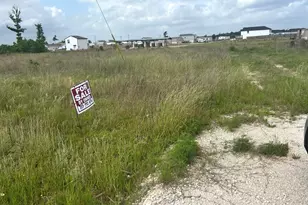 647 Rd 5707, Cleveland, TX 77327 - Photo 3