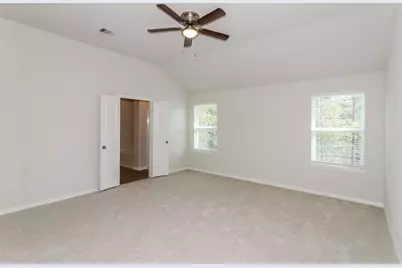 8204 Sunberry Shadow Drive, Houston, TX 77016 - Photo 9