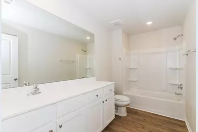 8204 Sunberry Shadow Drive, Houston, TX 77016 - Photo 11